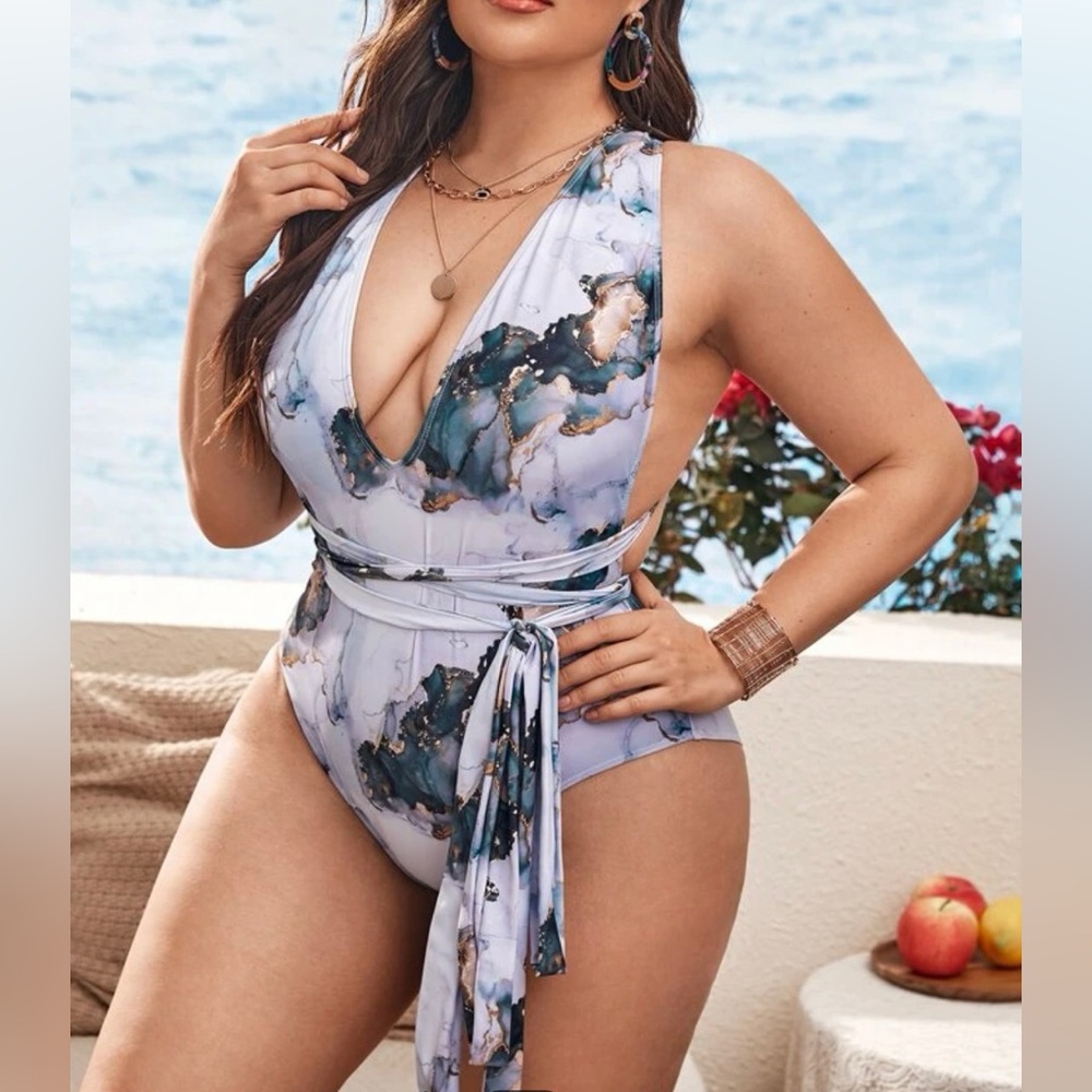 Plus Water Color Knot One Piece Swimsuit